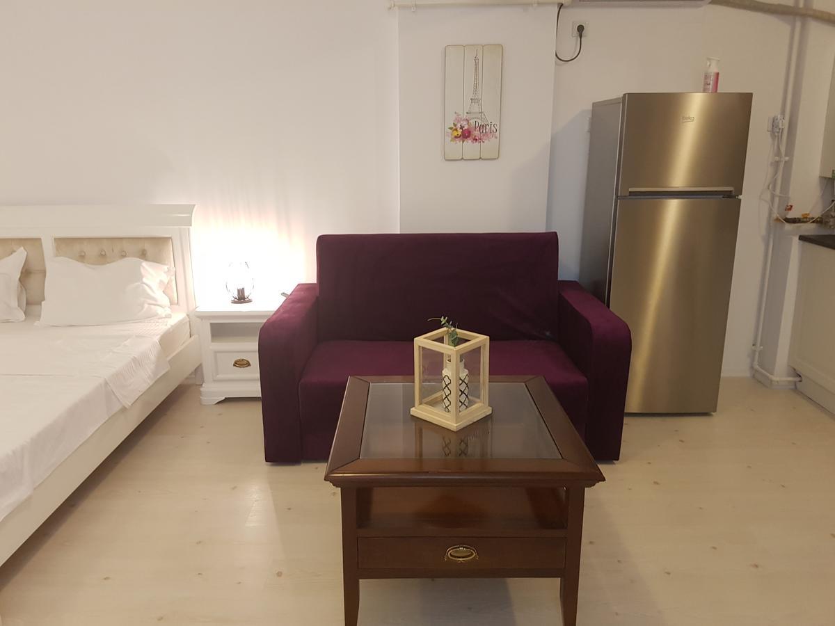 Airport Residence 2 Отопени Екстериор снимка