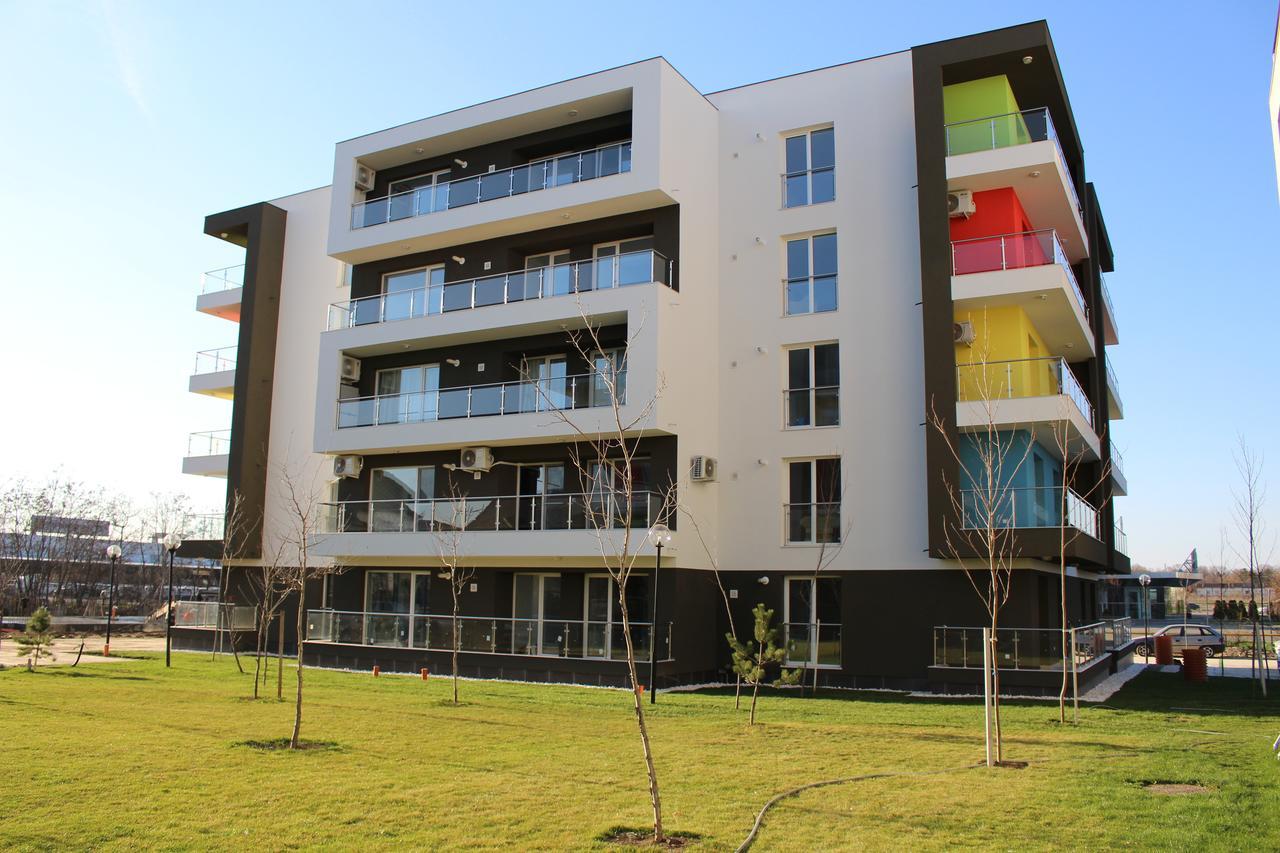 Airport Residence 2 Отопени Екстериор снимка
