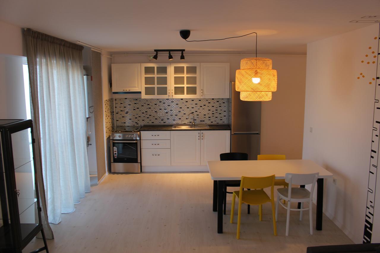 Airport Residence 2 Отопени Екстериор снимка