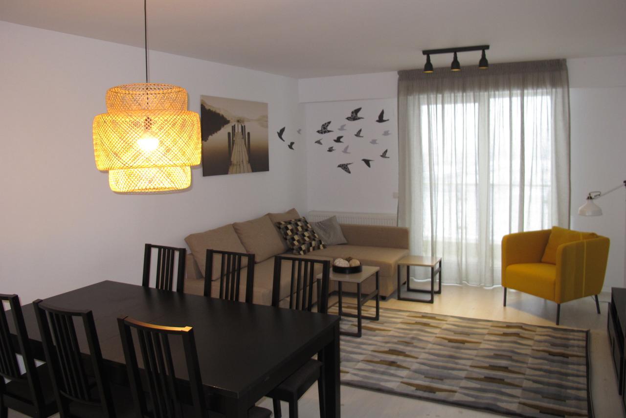 Airport Residence 2 Отопени Екстериор снимка
