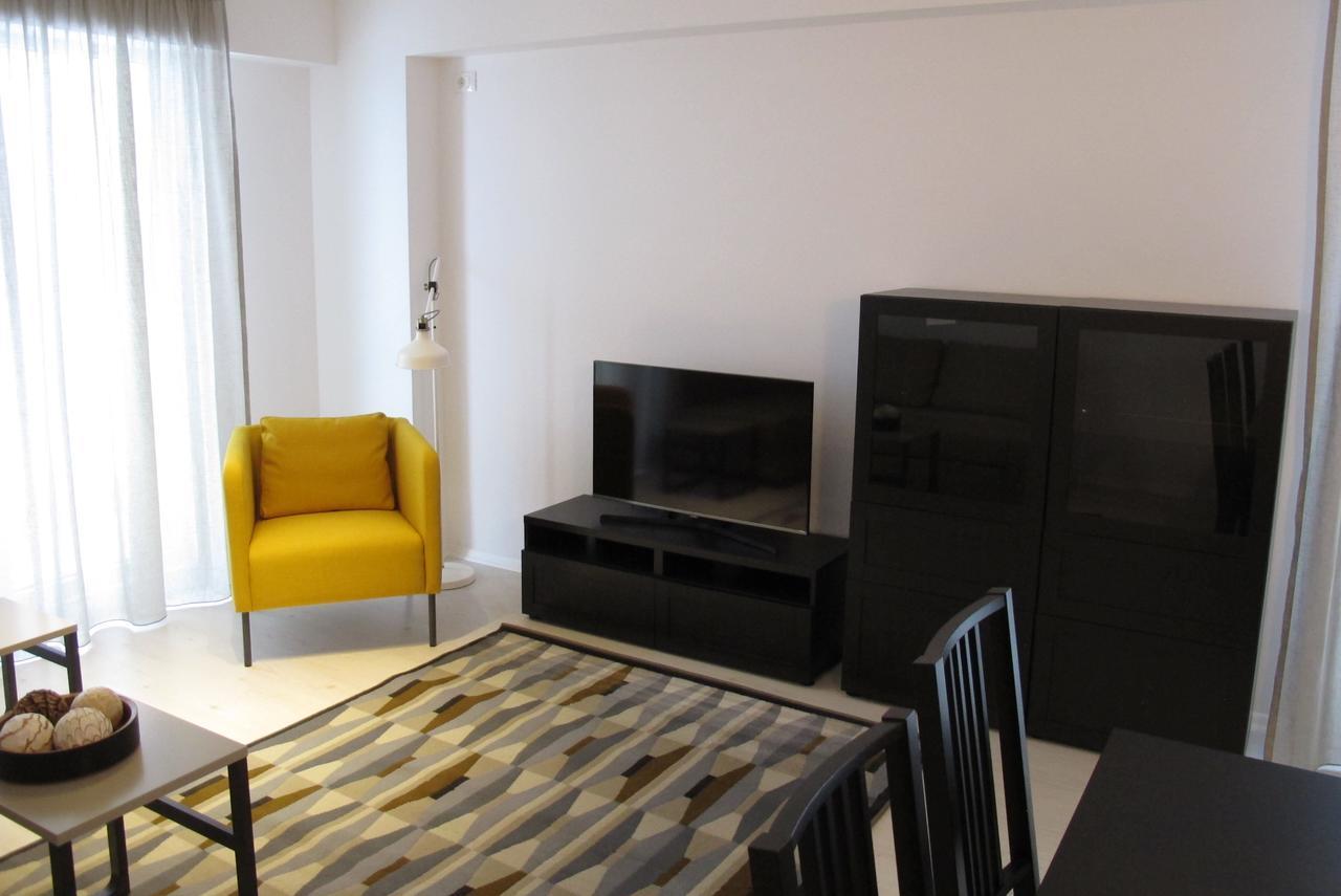 Airport Residence 2 Отопени Екстериор снимка