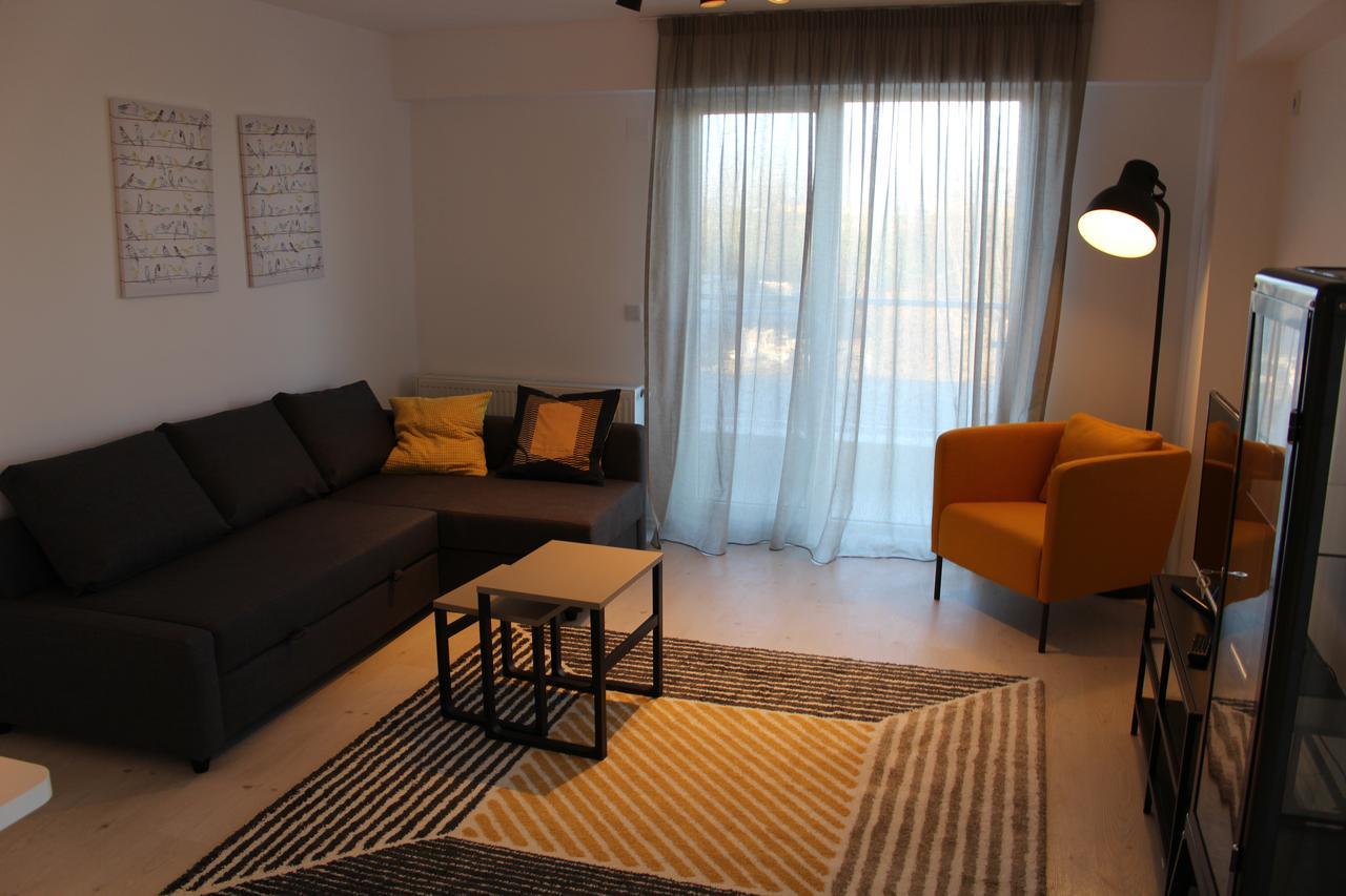 Airport Residence 2 Отопени Екстериор снимка