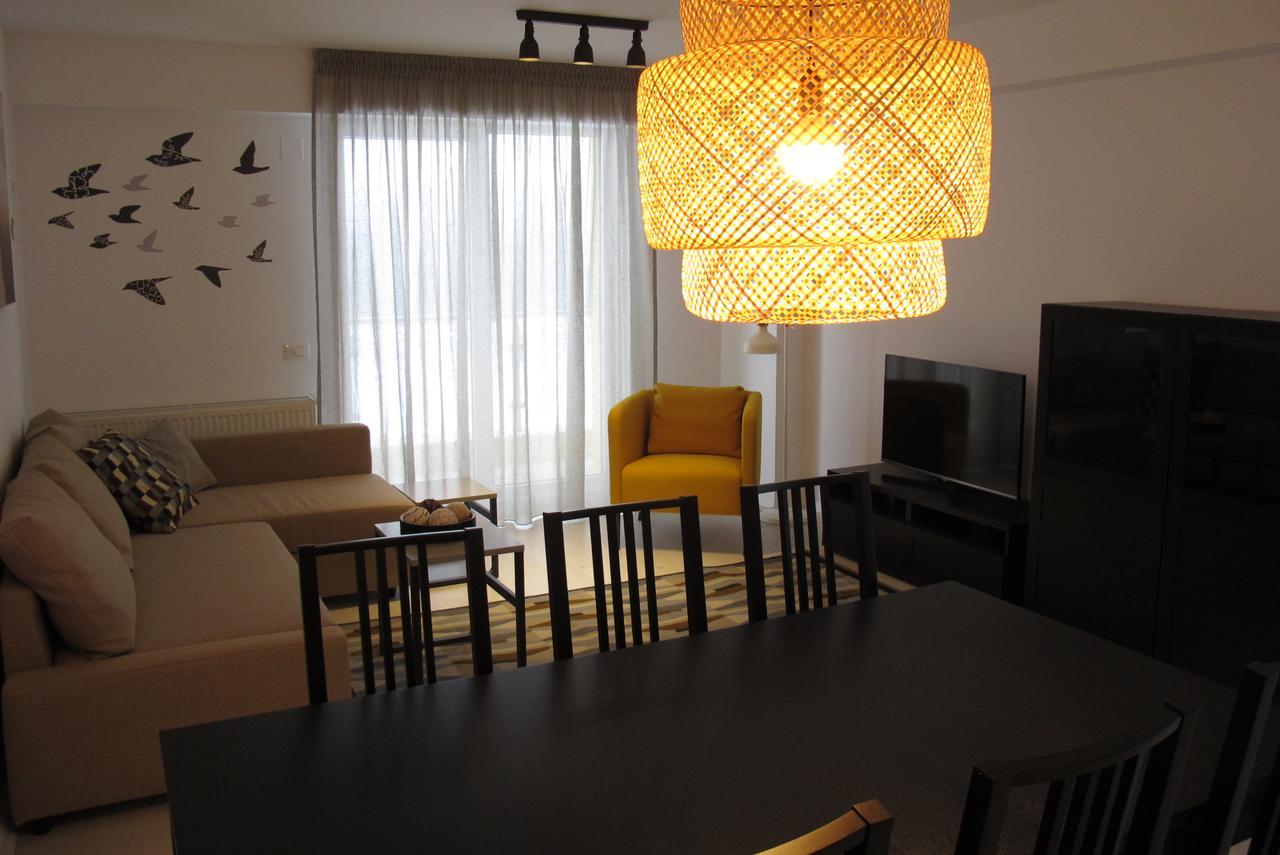 Airport Residence 2 Отопени Екстериор снимка