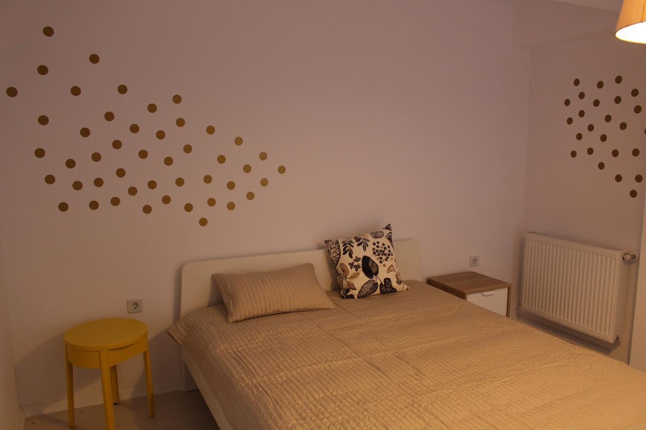 Airport Residence 2 Отопени Екстериор снимка