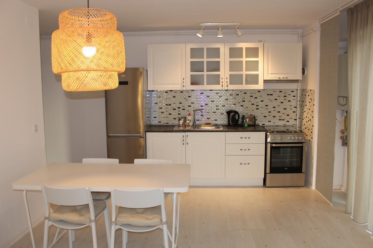 Airport Residence 2 Отопени Екстериор снимка
